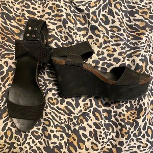 Vince Camuto Wedges